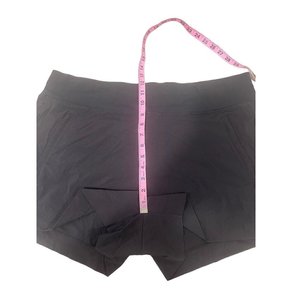 Athleta Trekkie North Shorts Womens 18 Black Nylon 3" Pull On Pockets - Picture 7 of 8